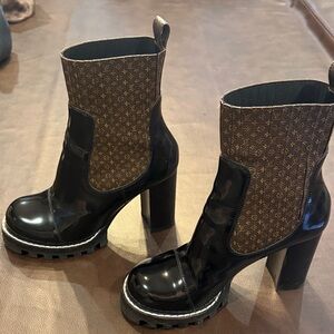 Louis Vuitton Black Patent Leather & Monogram Platform Chelsea Boots